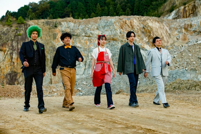 (左から)佐伯大地、ちゅうえい、横田真悠、尾崎匠海、横内亜弓(C)カンテレ