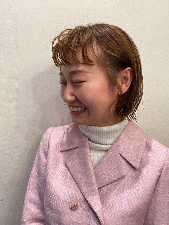 「オニオンバング」/提供画像:「hair & fashion shiomi H」えがしらまいこ氏(Instagram:@egsrmik)/モデルInstagram:@74ki___ig