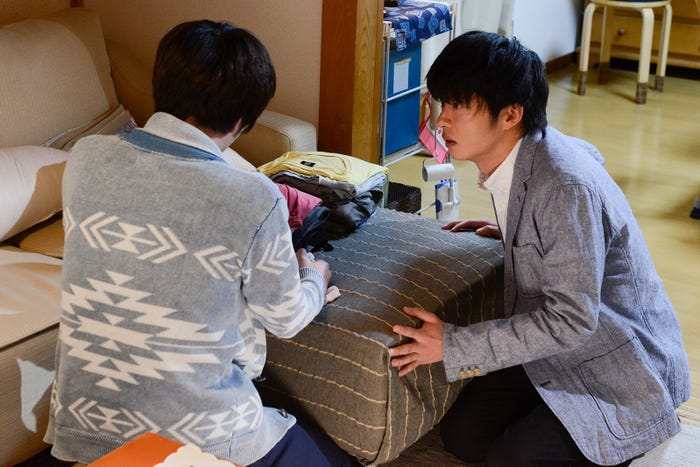 林遣都、田中圭/「おっさんずラブ」第6話より(C)テレビ朝日