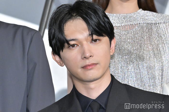 吉沢亮(C)モデルプレス