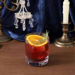 サングリア風フルーツドリンク税込1,090円(C)青山剛昌/小学館・読売テレビ・TMS 1996