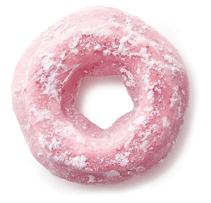 桜もちっとドーナツ 春めくいちごホイップだいふく風(提供写真)