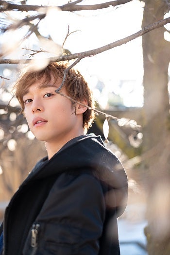 元木聖也 写真集「VARIOUS」（東京ニュース通信社刊）