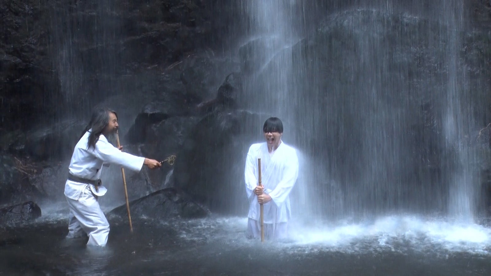 JO1／「JO1 HOUSE」（C）LAPONE ENTERTAINMENT