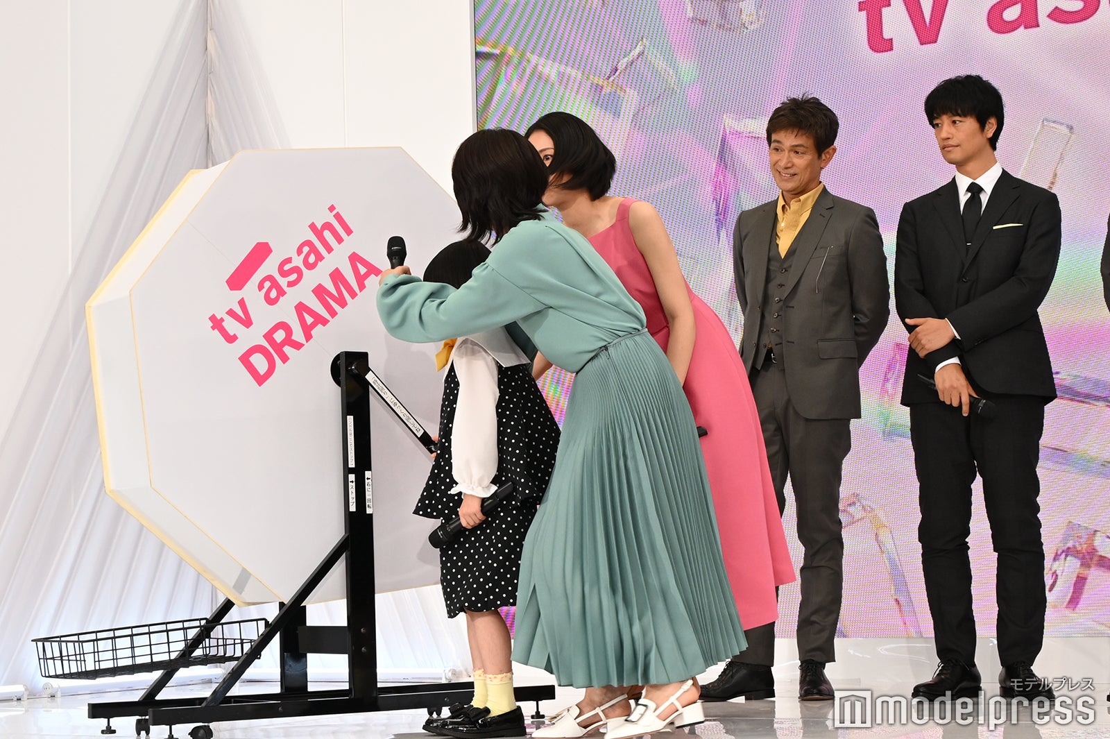 （C）モデルプレス