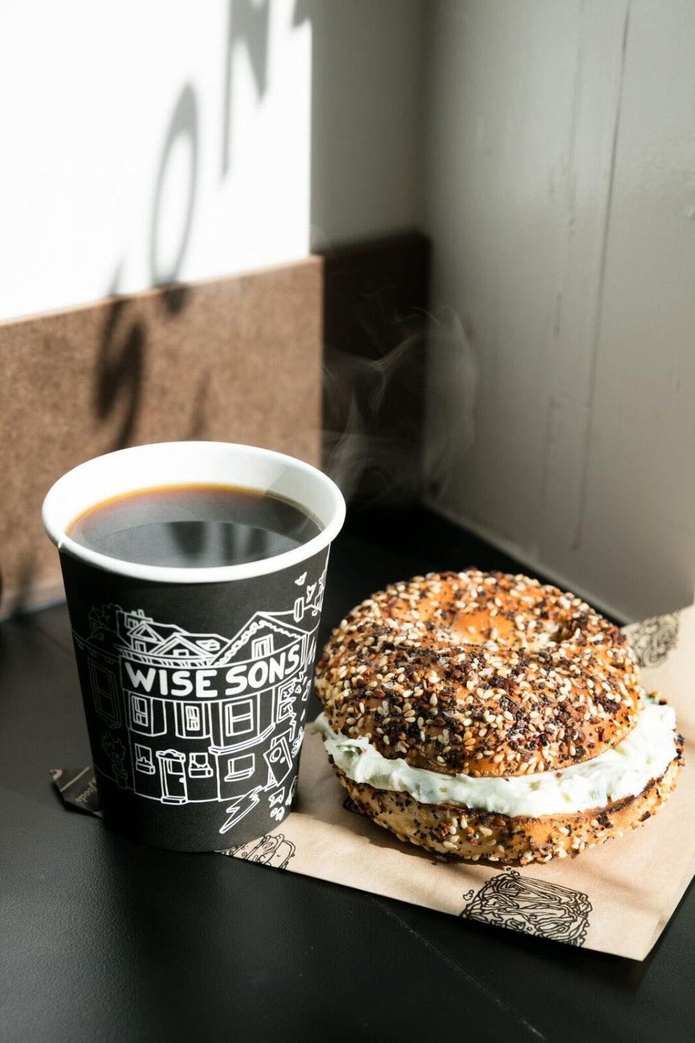 サンフランシスコ人気デリ「ワイズ サンズ」東京・丸の内に日本初上陸