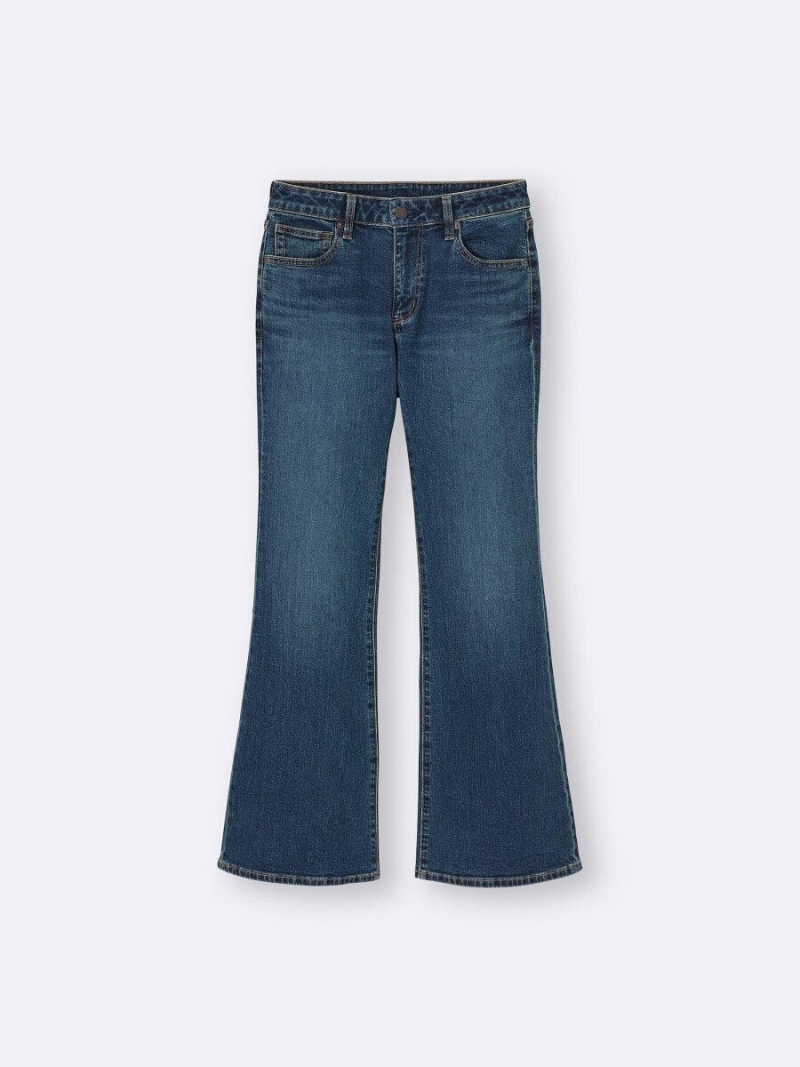 2026春gu大人女性おすすめスリムフレアジーンズ