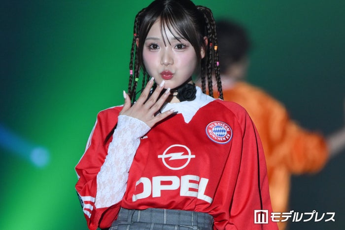 「今日好き」古澤里紗、唇尖らせキス顔 可愛らしい表情で魅了【TGC熊本2024】