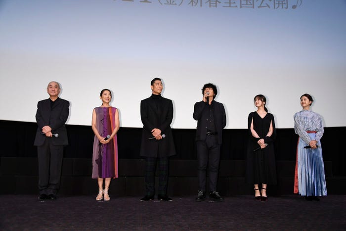 佐々部清監督、羽田美智子、AKIRA、大森南朋、貫地谷しほり、松本若菜(C)2019映画「この道」製作委員会