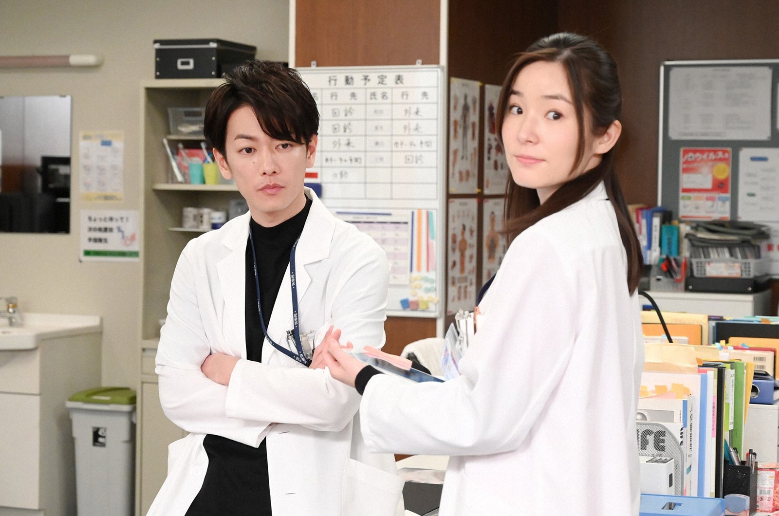 佐藤健、蓮佛美沙子／「恋はつづくよどこまでも」第7話より（C）TBS