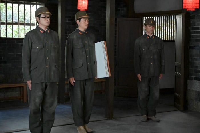 北村匠海、高橋文哉、妻夫木聡「あんぱん」第57話(C)NHK