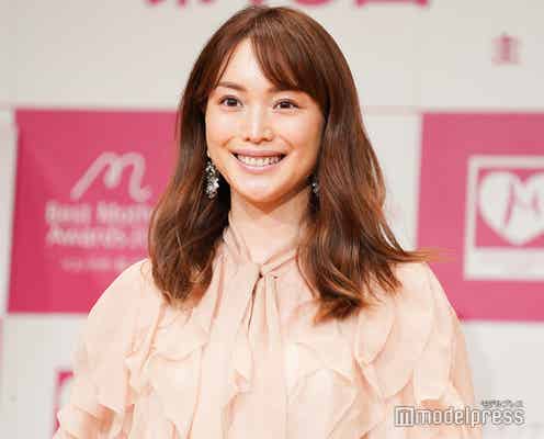 蛯原友里、双子の妹ファミリーと誕生日ディナー ほろ酔い姿で密着「奇跡の2ショット」「美人姉妹すぎて見惚れる」の声