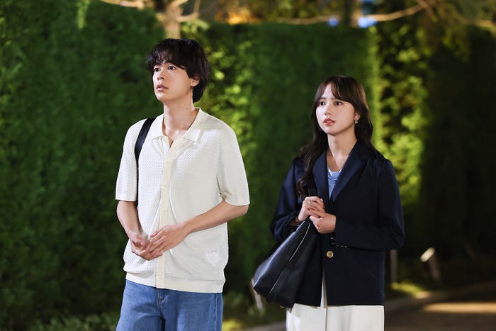 成田凌、清原果耶「初恋DOGs」第9話(C)TBS