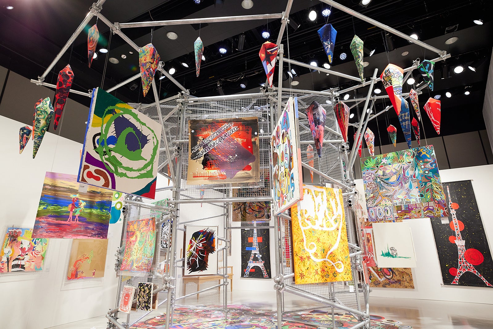 「WHO AM I - SHINGO KATORI ART JAPAN TOUR-」展示風景（C）SHINGO KATORI