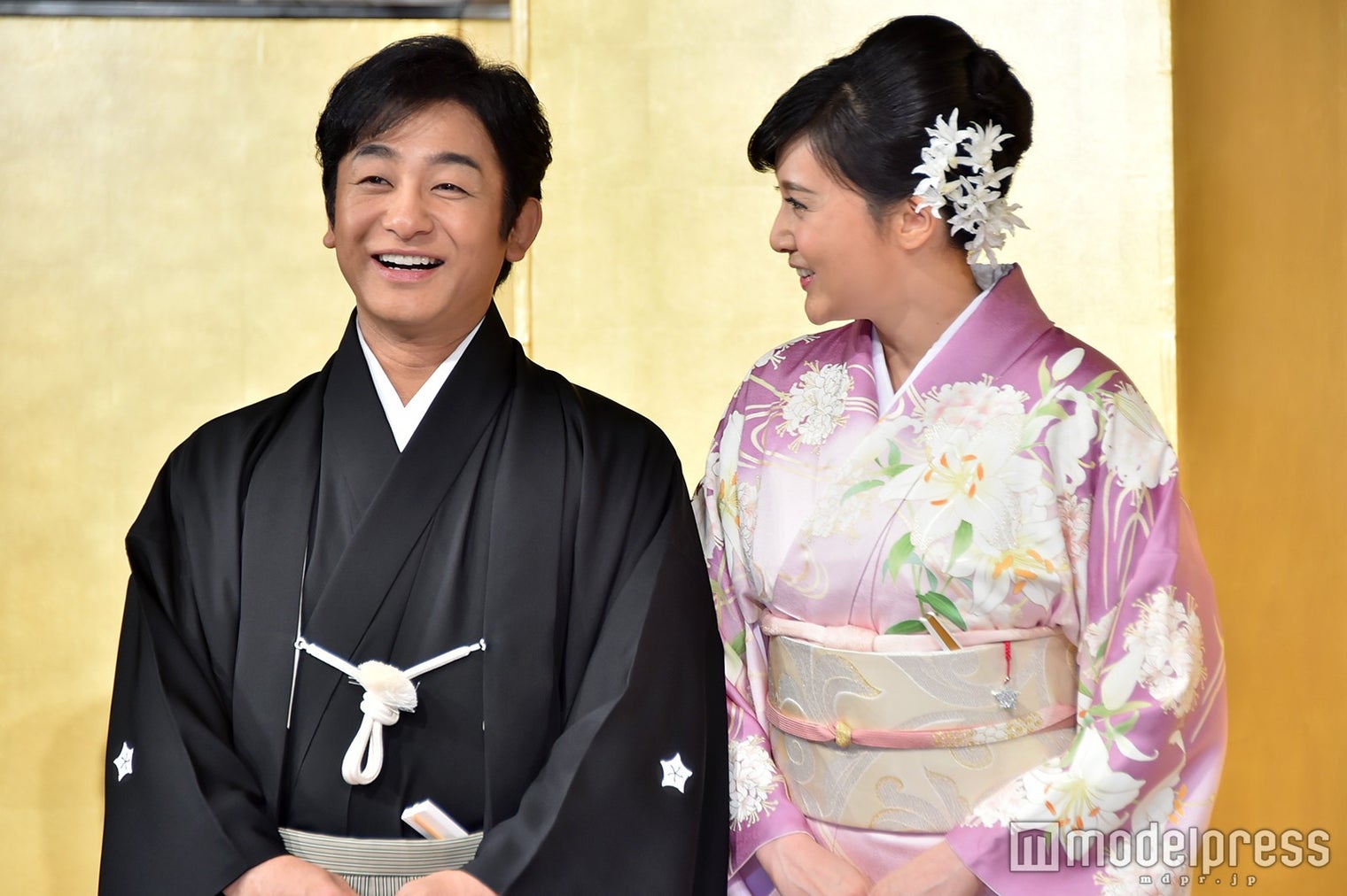 画像11 19 ファンの反応は 藤原紀香 片岡愛之助 幸せ結婚会見 素敵な宝物を手に入れました モデルプレス