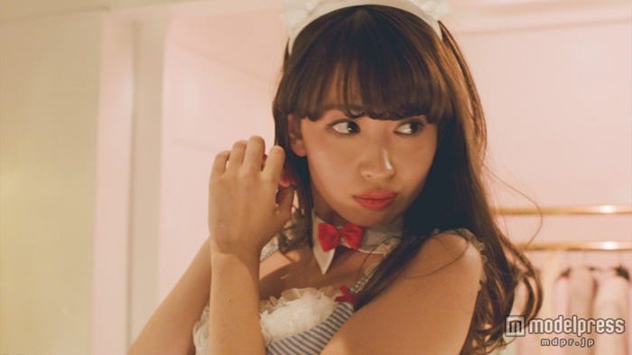 こじはるのメイド姿も必見/「#PJ_GIRL movie vol.2」より