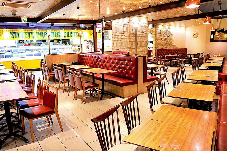スイーツパラダイス 新宿東口店 店内