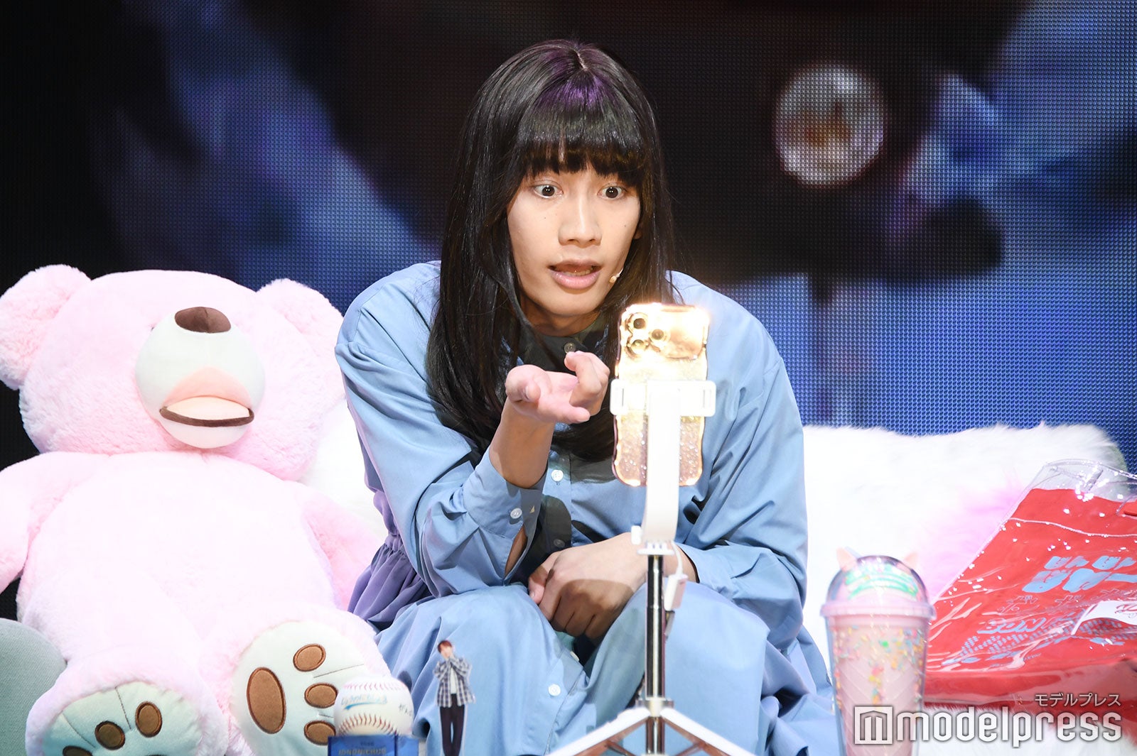 なにわ男子・藤原丈一郎、初セルフプロデュース舞台で一人28役 “骨折”実体験リンク＆“丈子”が会場沸かす【じょうのにちじょう／公開ゲネプロレポ】