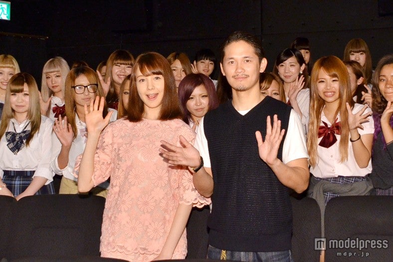 （左から）トリンドル玲奈、宮城大樹