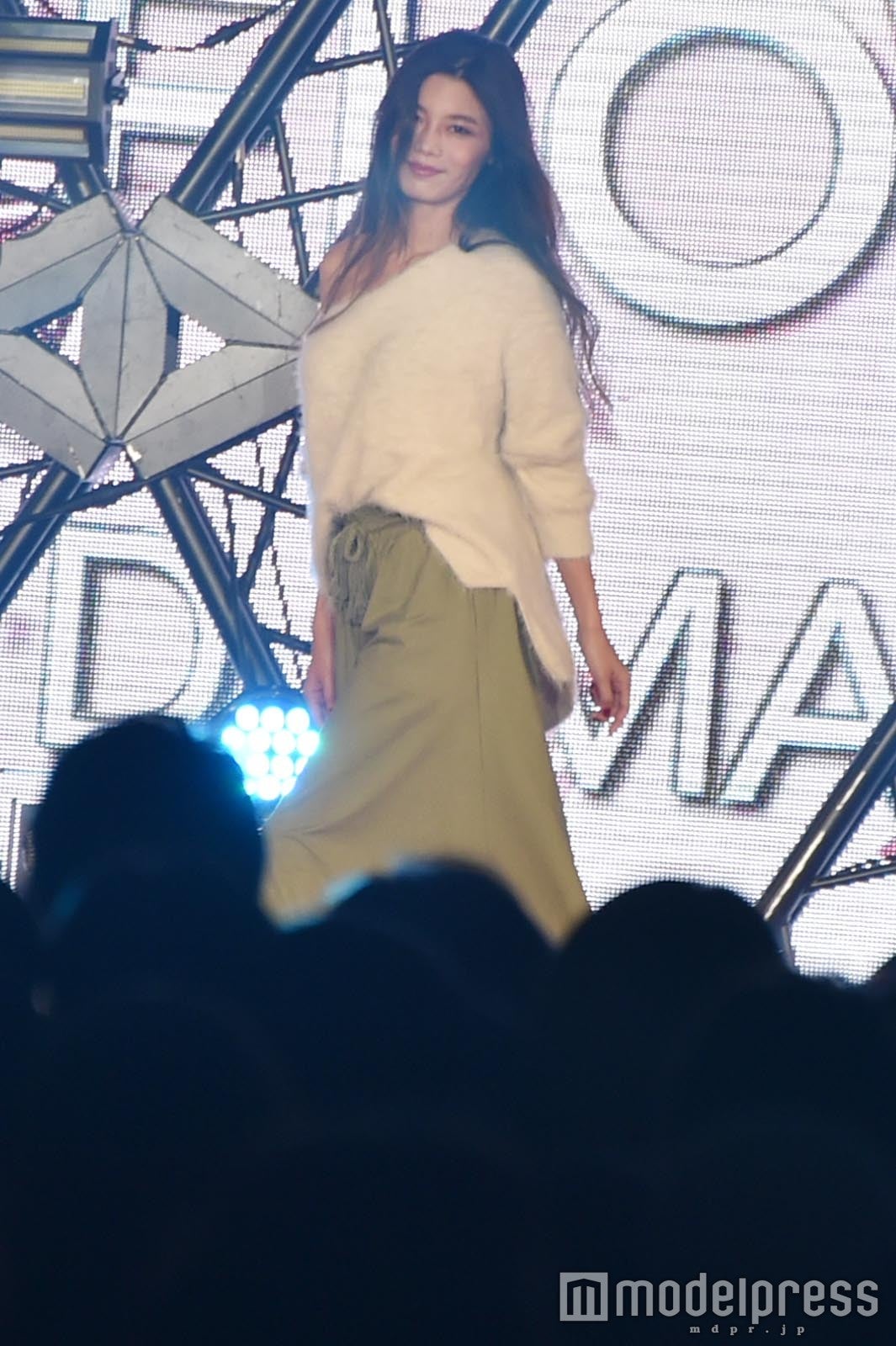 島袋聖南（C）モデルプレス