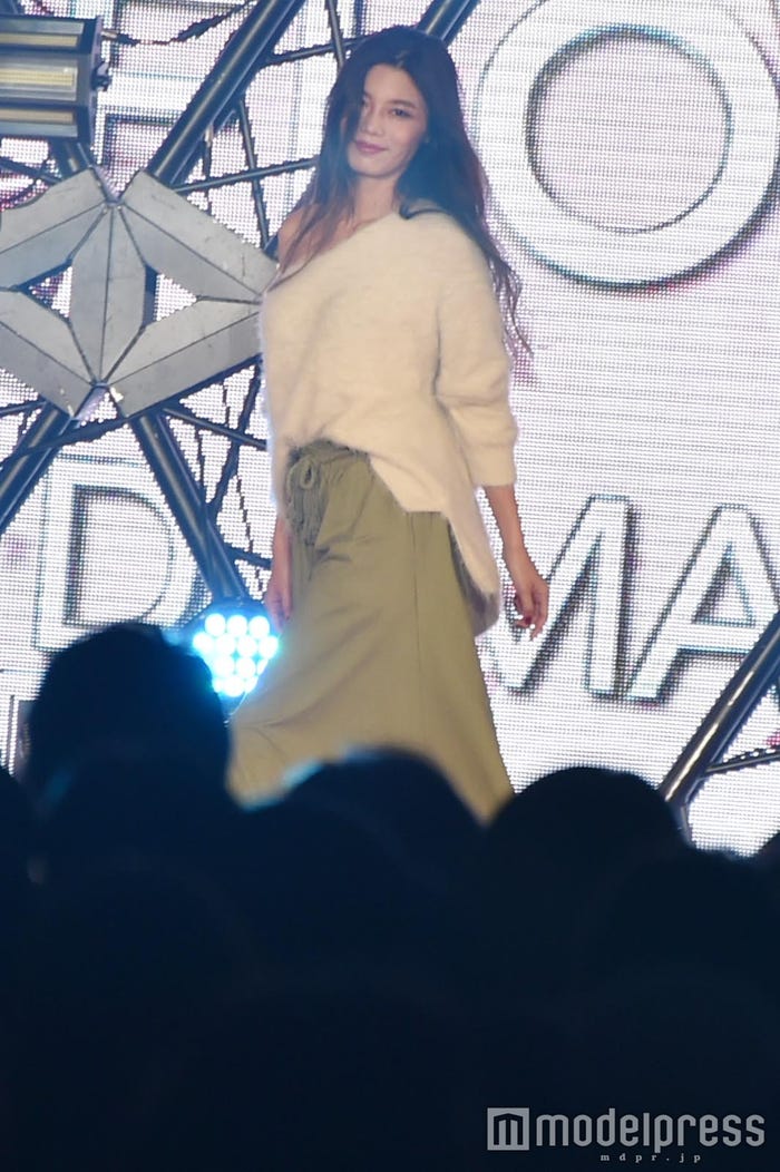 島袋聖南(C)モデルプレス