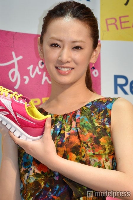 「Reebok」新キャラクターに就任した北川景子