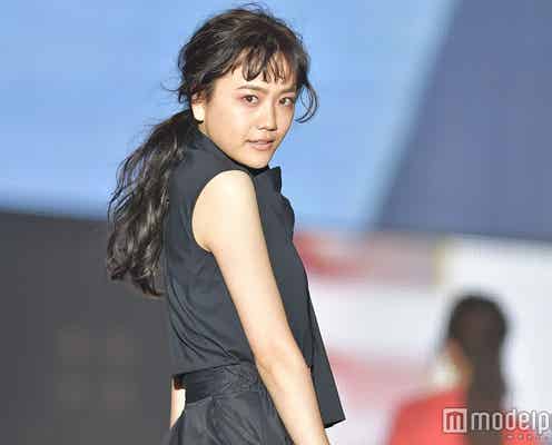 松井愛莉、ほっそり二の腕に釘付け 圧巻オーラ放つ<関コレ2018S/S>