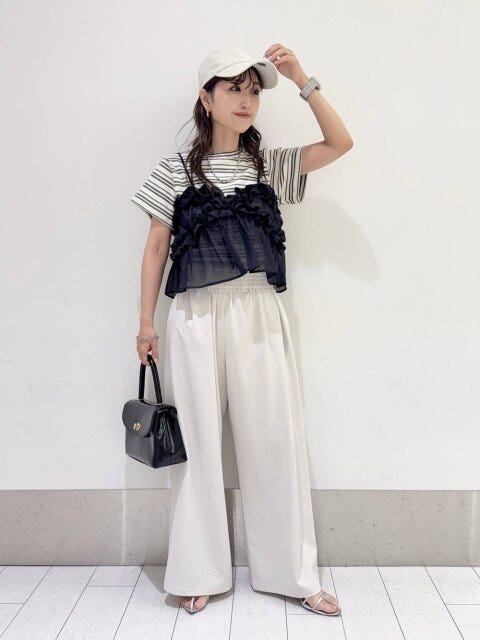 白パンツ コーデ 白パンツコーデ5
