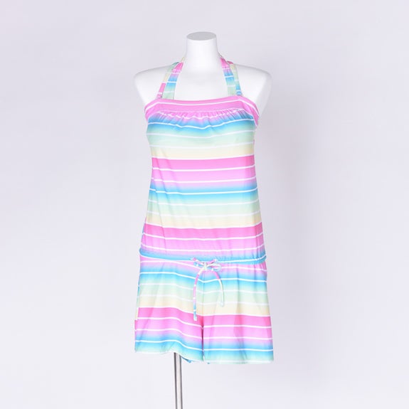 レインボーボーダービキニ「バケスタ」7,480円(＋税)