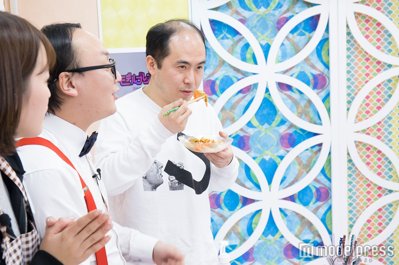 試食の様子（C）モデルプレス