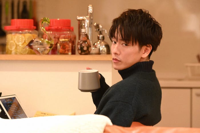 佐藤健/「恋はつづくよどこまでも」第4話より(C)TBS