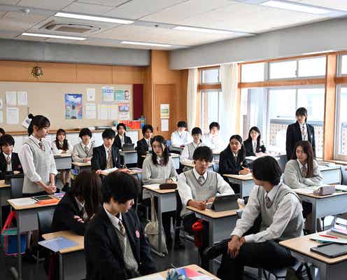 「御上先生」熟考された生徒キャスト29人の名前付け秘話「隣徳は孔子の言葉から」【脚本家・詩森ろば氏インタビューVol.2】