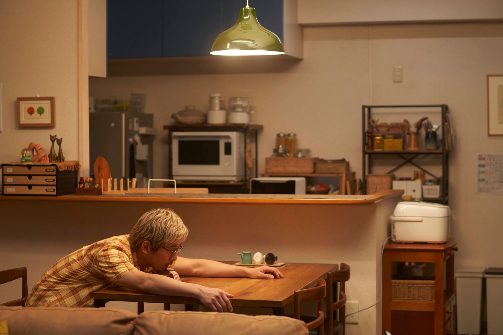 内野聖陽「きのう何食べた？ season2」第9話より（C）「きのう何食べた？ season2」製作委員会（C）よしながふみ／講談社