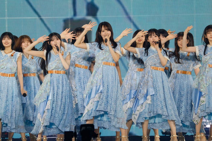 乃木坂46(C)乃木坂46LLC