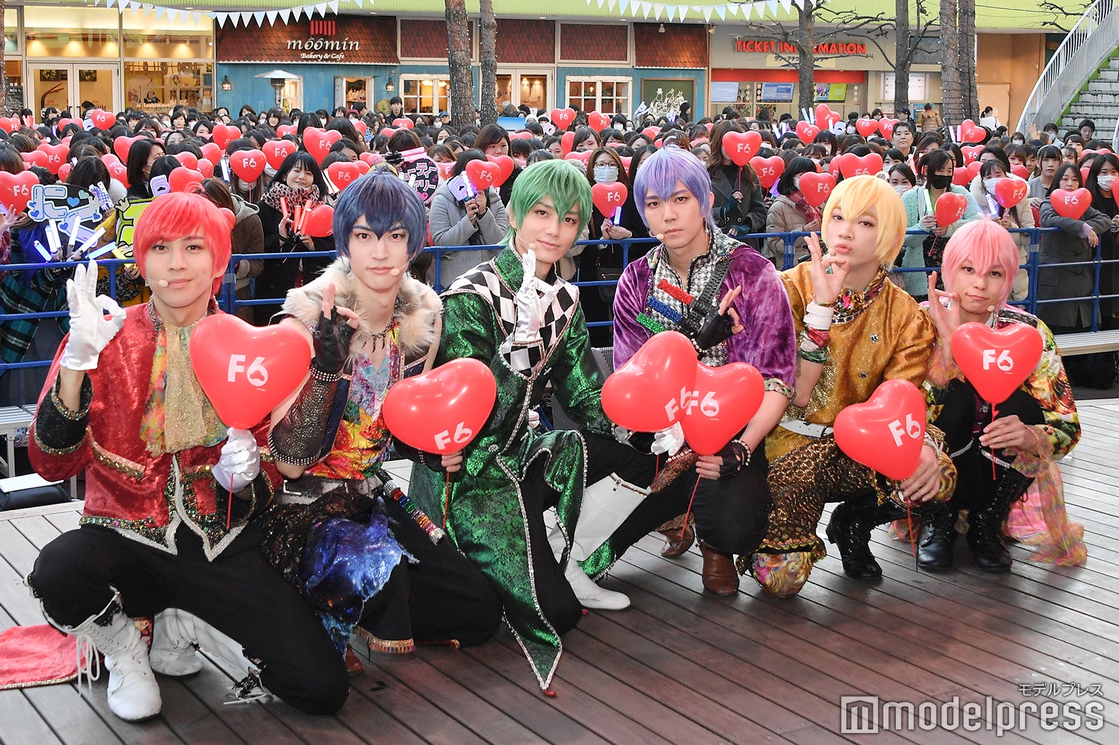 舞台おそ松さん「F6」バレンタインライブにファン興奮　“理想のチョコの渡され方”をメンバー同士で実践