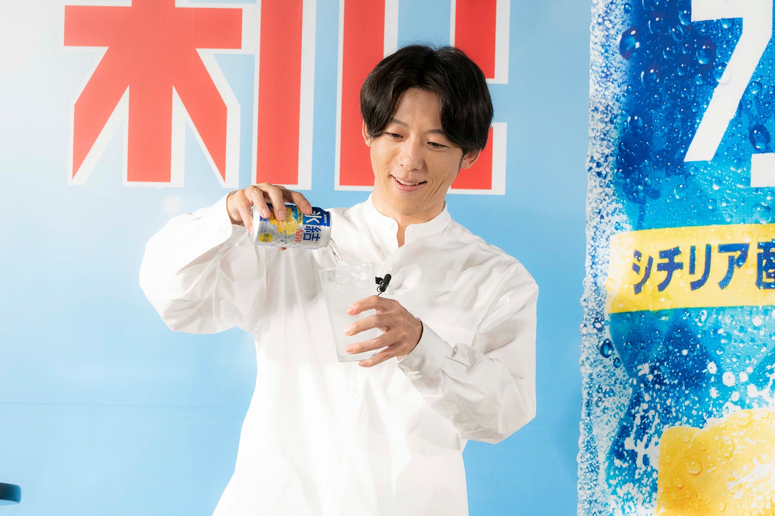 高橋一生、真木よう子からプレゼン受ける「とっても光栄」 飲み比べを実践