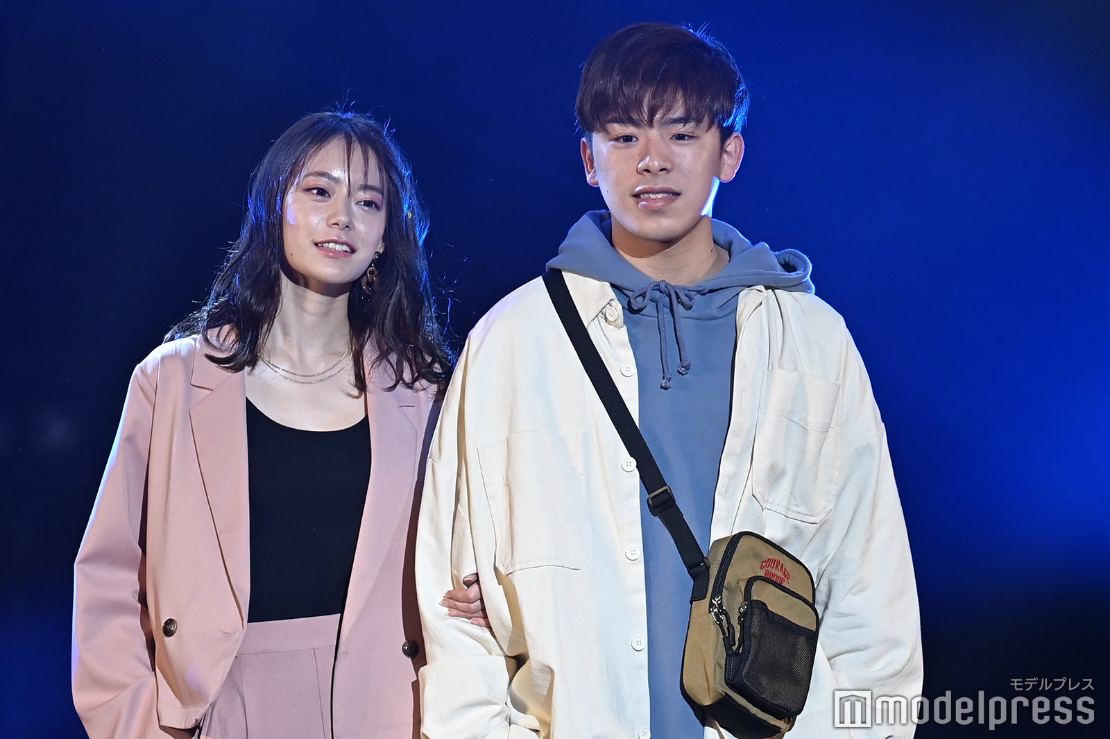 なこなこカップル（C）モデルプレス