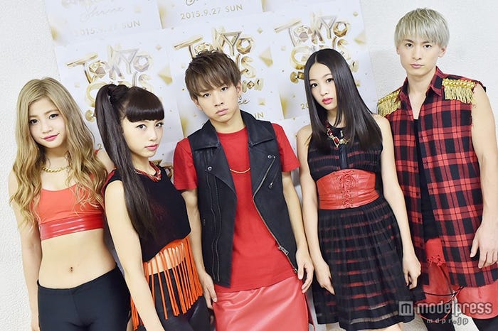 lol/左から:hibiki、honoka、佐藤友祐、moca、小見山直人