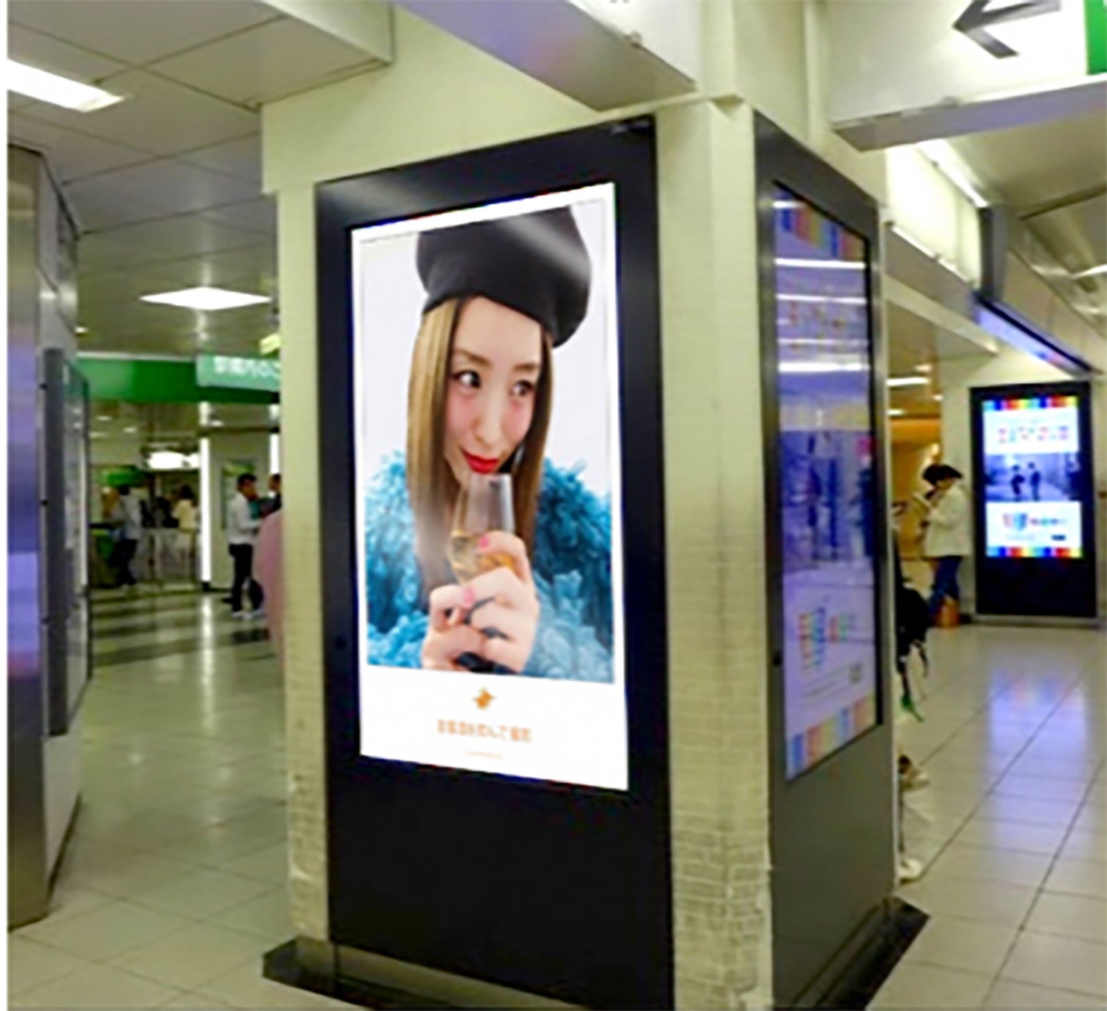 “ツヤ酔い”の投稿画像が交通広告に※画像はイメージ