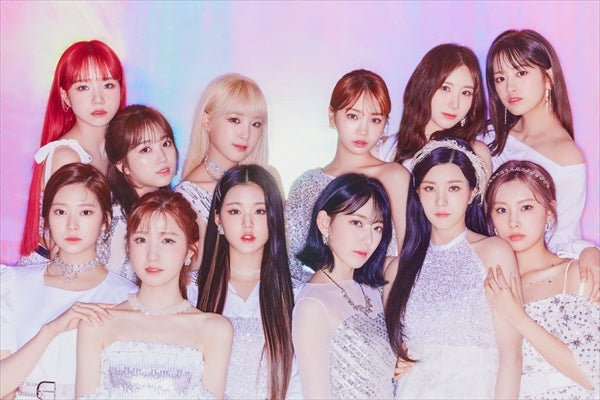 IZ*ONE（C）CJ 4DPLEX & STONE MUSIC ENTERTAINMENT