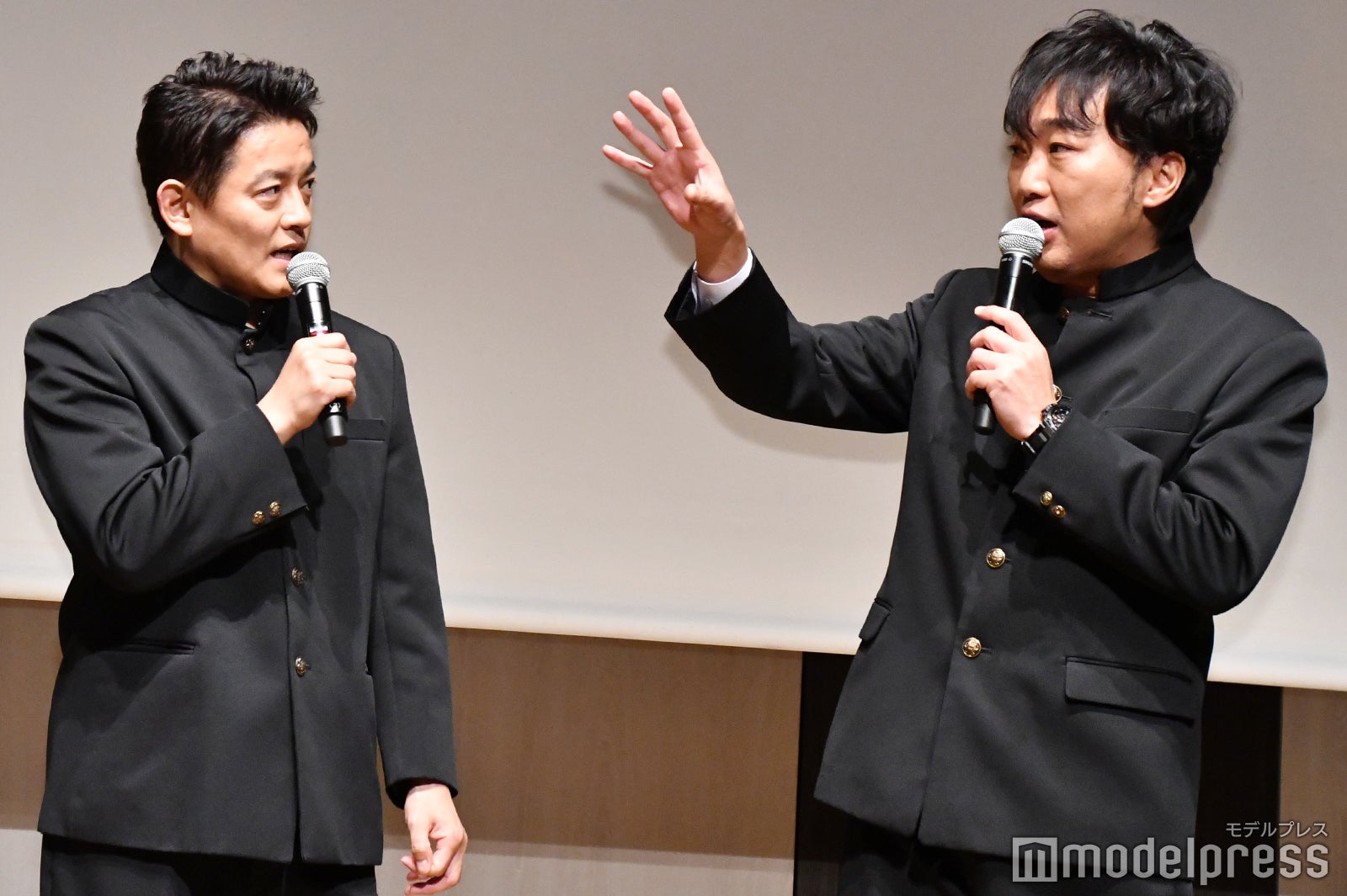 井戸田潤（スピードワゴン）、小沢一敬（スピードワゴン） （C）モデルプレス