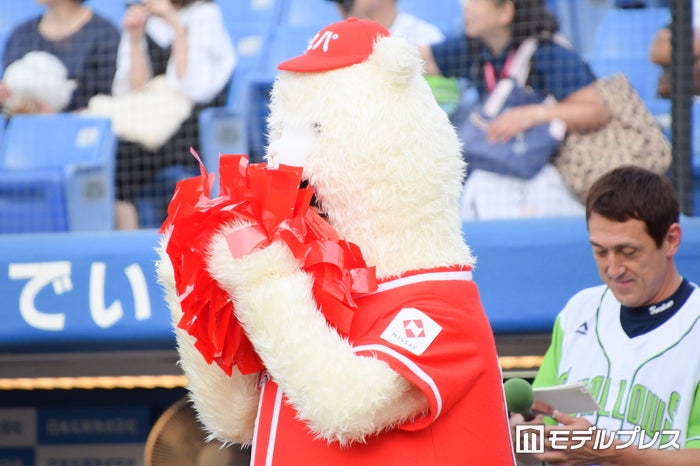 綾瀬はるかさんじゃなくてごめんね 代役 ひょっこりはん 着ぐるみ姿でもノーバン モデルプレス