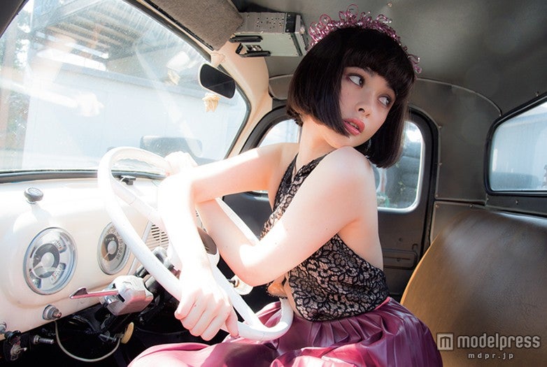 『玉城ティナ　フォトブック　Tina』玉城ティナ／講談社｜撮影／佐野方美