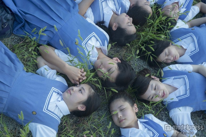 未来の長澤まさみ、ブレイク必至の美女8人が制服で“最初で最後”の集結