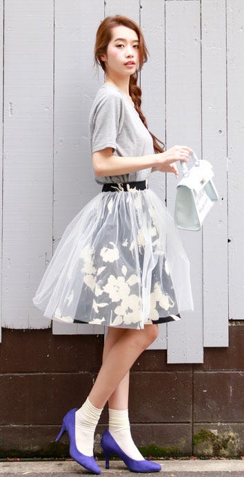 モノトーンフラワーチュールスカート「salus」3,490円(税込)