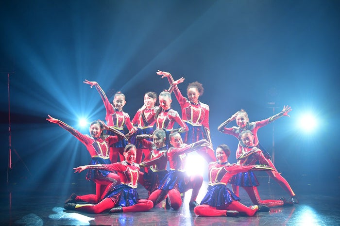 吉本発レビューカンパニー「少女歌劇団ミモザーヌ」がお披露目ショーケースを開催