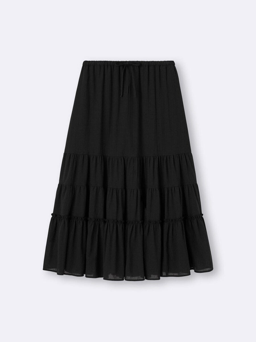 2026gu大人女性おすすめ黒ティアードフレアスカート