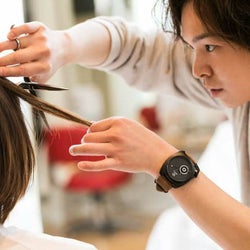 hair&make shower TOSHI「将来は学びたいけど環境が無い国に美容師の技術を教えに行き、夢を与えれるような人になりたい」