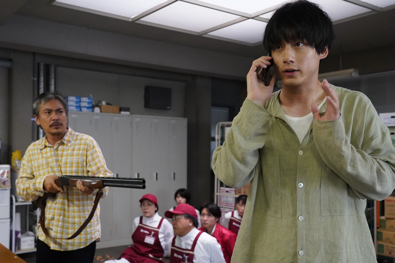 （左から）加藤虎ノ介、坂口健太郎／「競争の番人」最終話より（C）フジテレビ