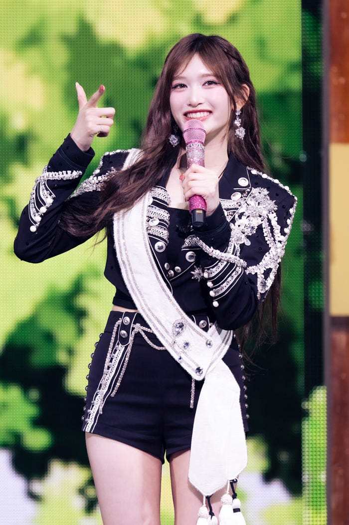 イソ/撮影:田中聖太郎写真事務所